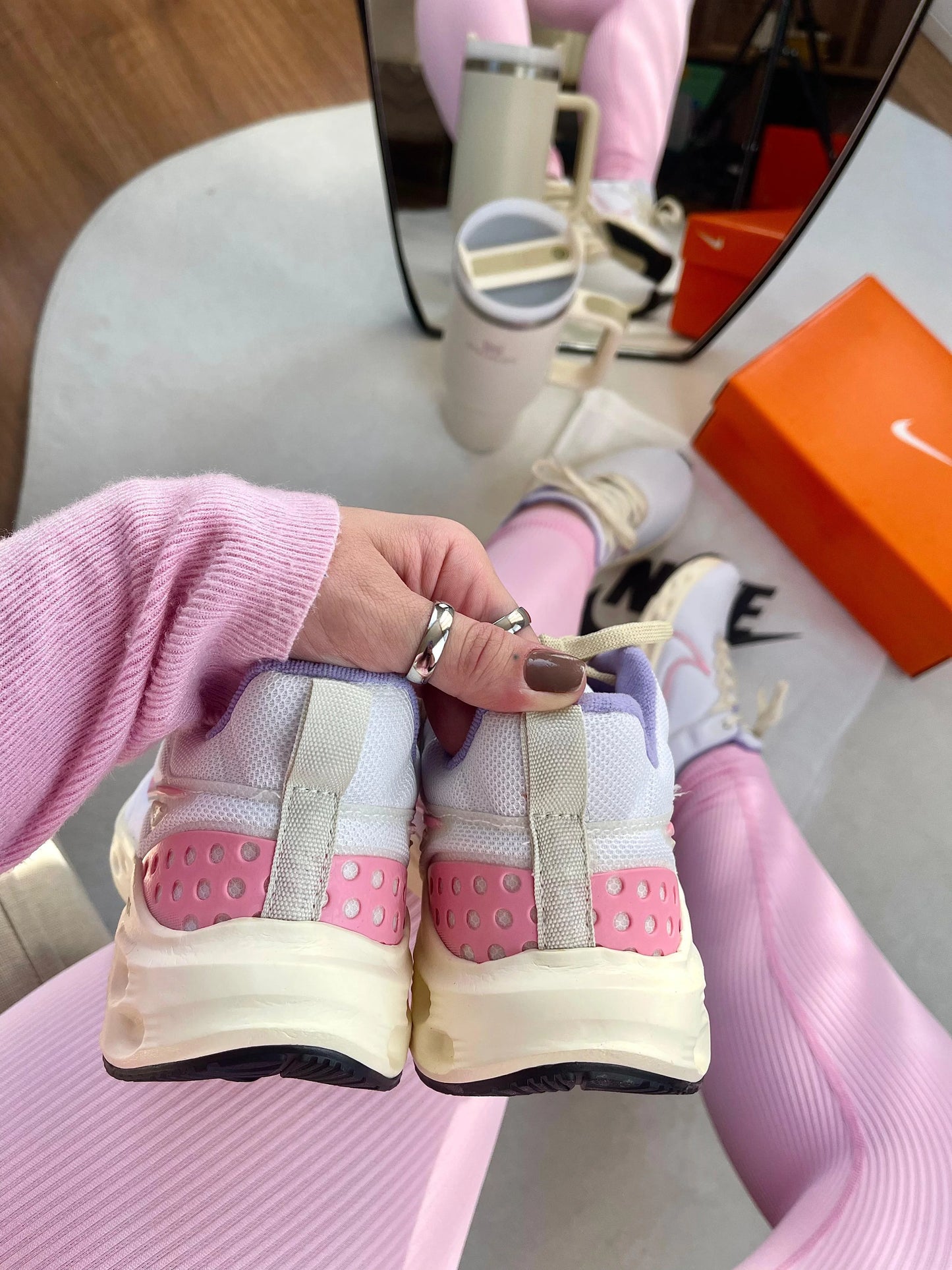 Tenis NK Zoom Flyknit - Branco Rosa