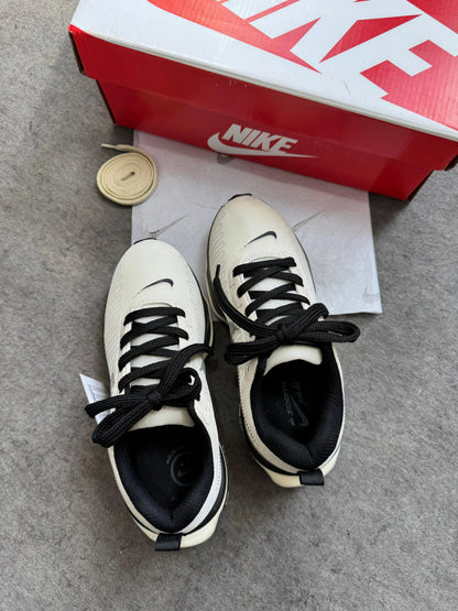 Tenis NK Zoom X Run 3 - Off Preto