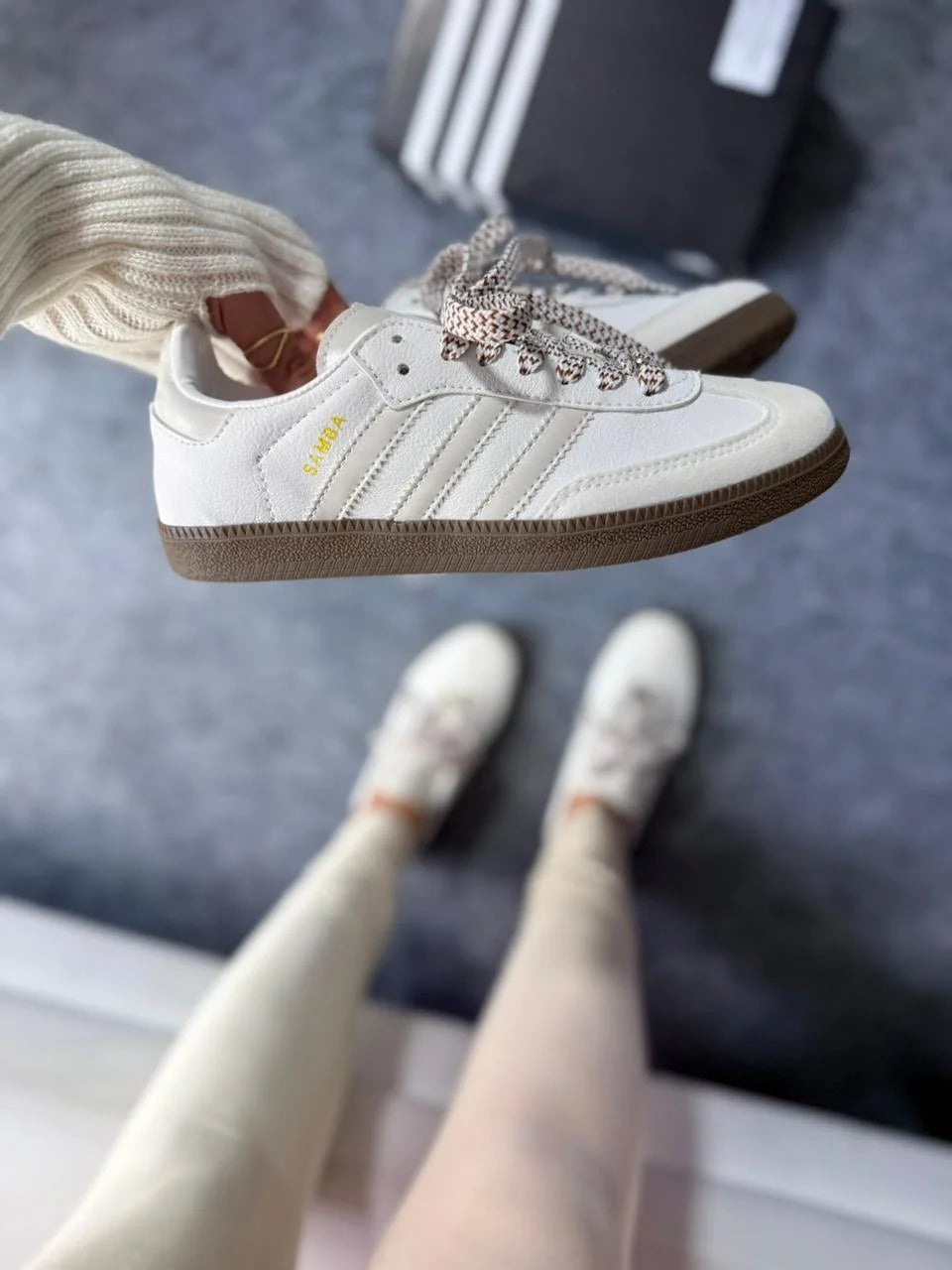 Tenis SMB Og - Off White Gelo