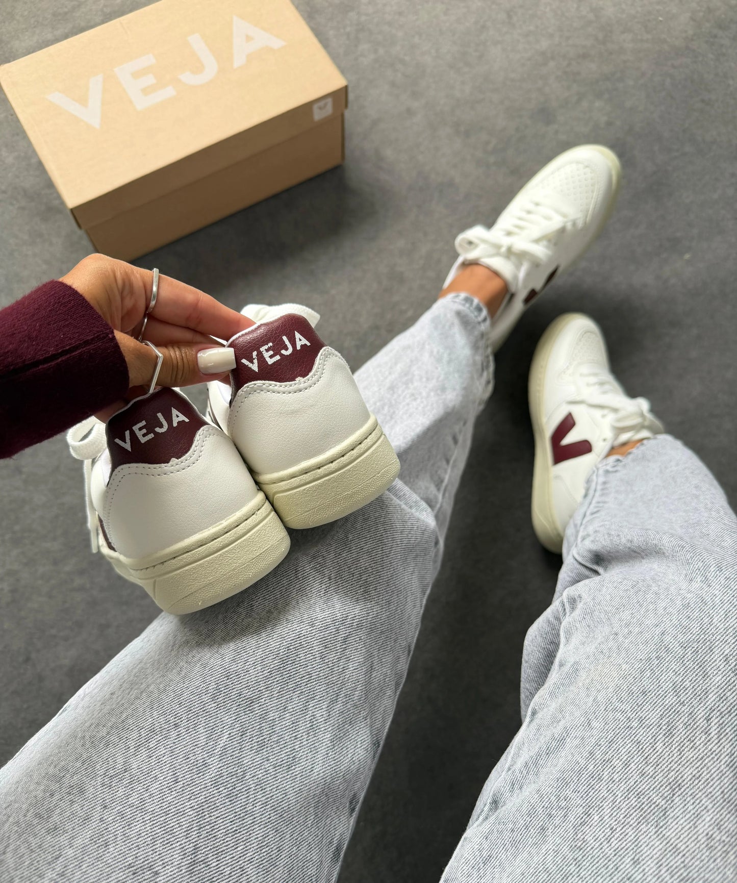 Tenis V10 - Branco Marsala