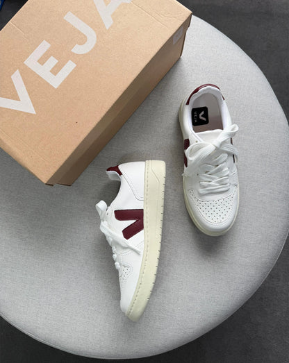 Tenis V10 - Branco Marsala