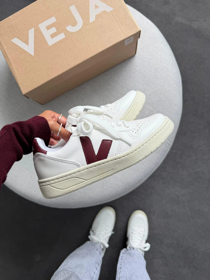 Tenis V10 - Branco Marsala