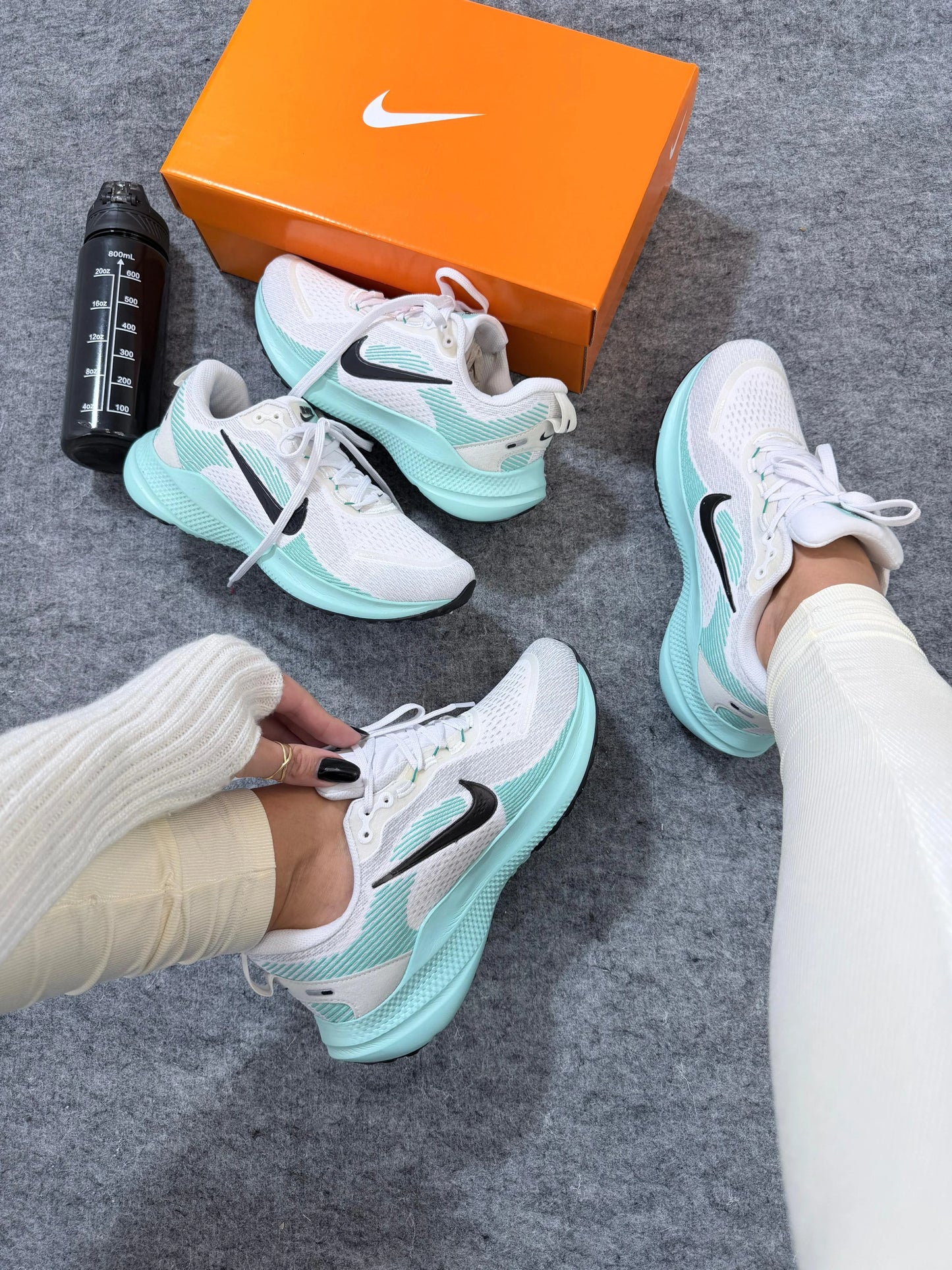 Tenis NK Vomero 18 Verde Agua