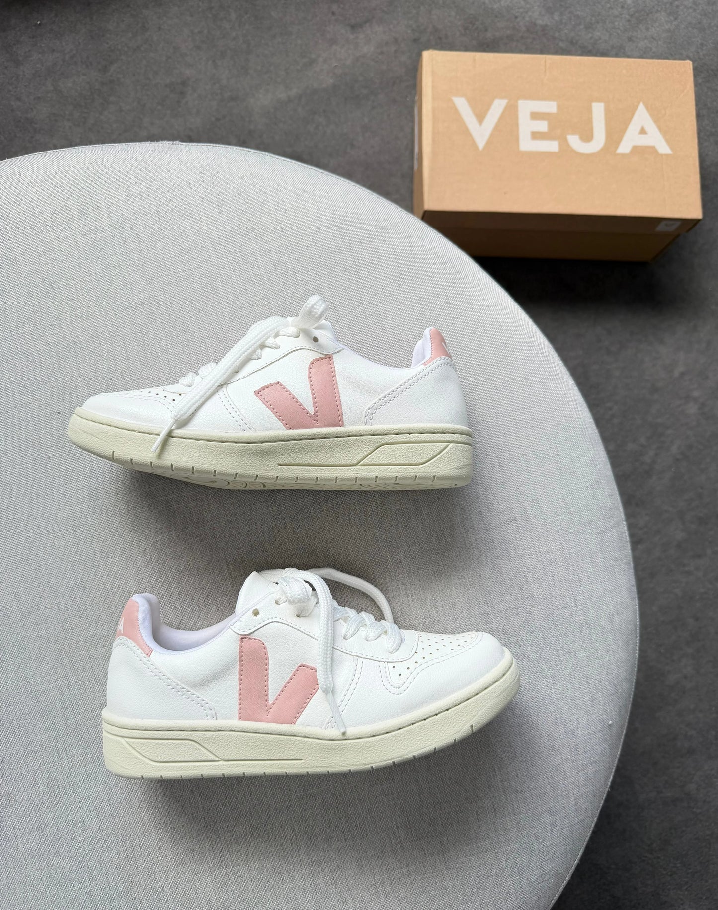 Tenis V10 - Branco Nude
