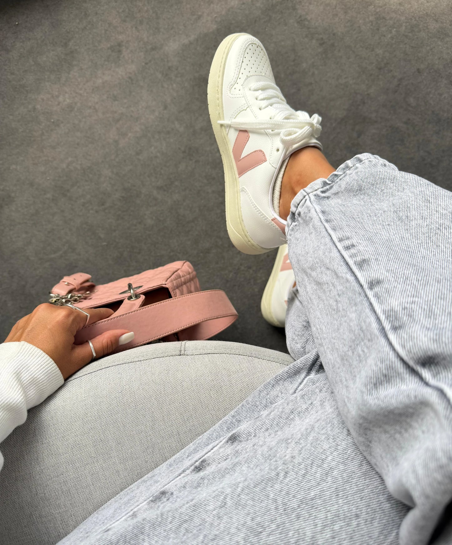 Tenis V10 - Branco Nude