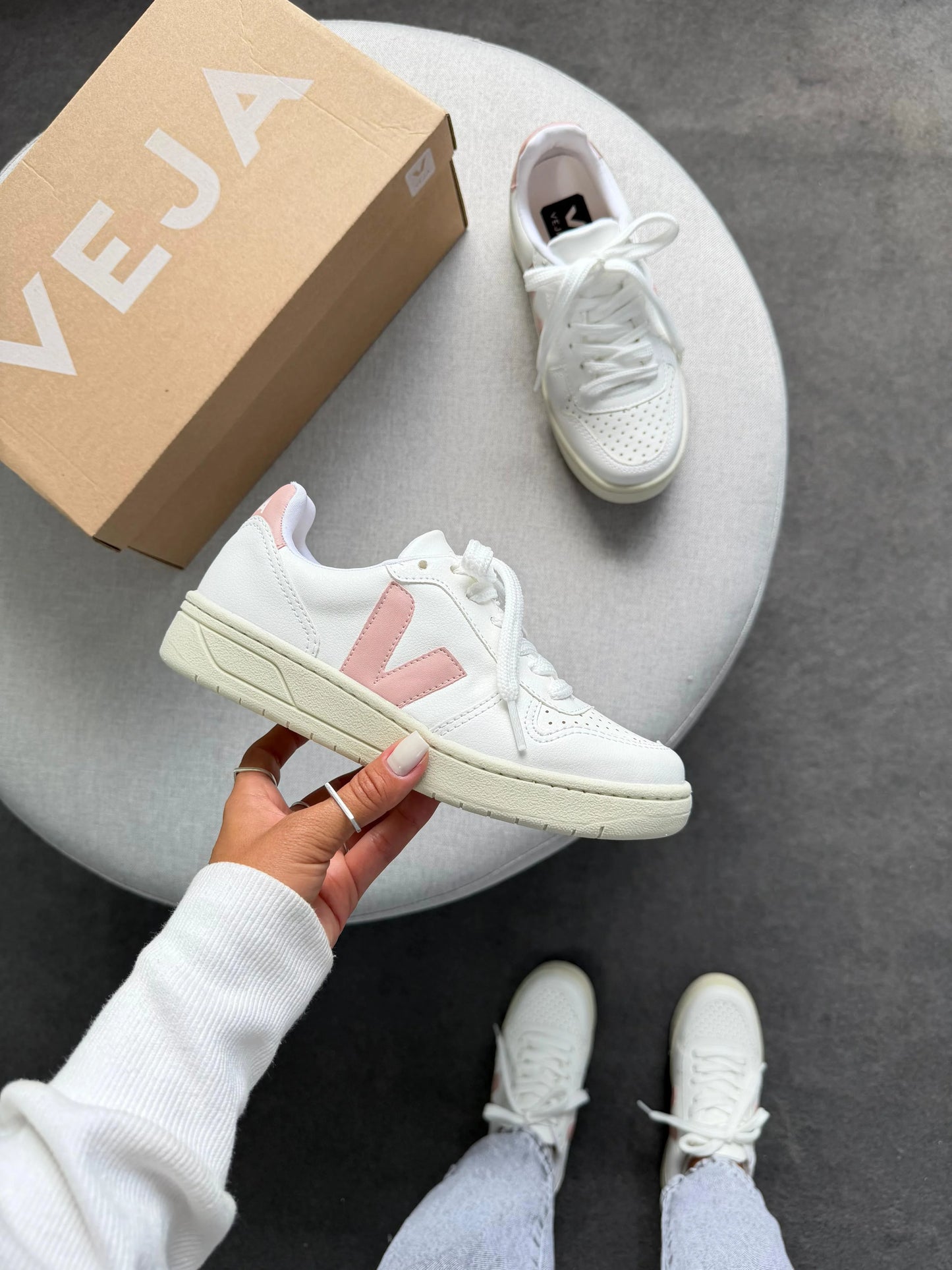 Tenis V10 - Branco Nude
