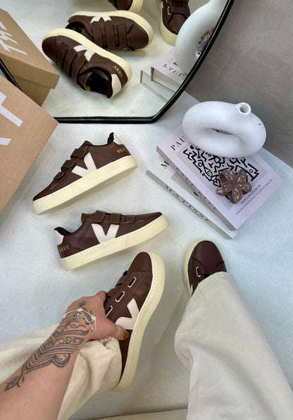 Tenis VRT Velcro - Cafe