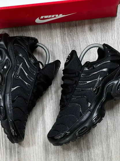 TN1 Triple Black Importado