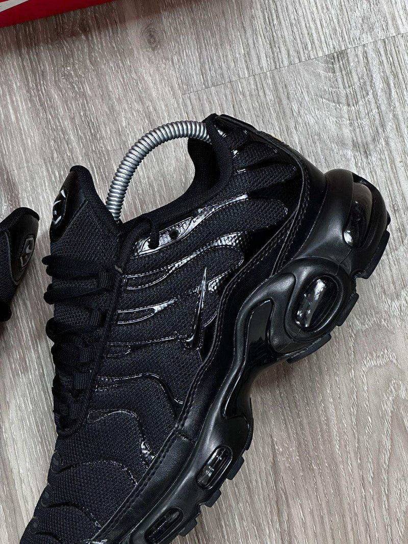 TN1 Triple Black Importado