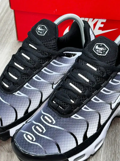 TN1 Black Metallic Importado